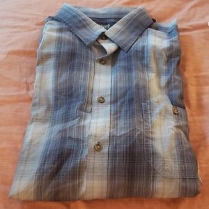 Roundtree & Yorke Casual Button Down Shirt